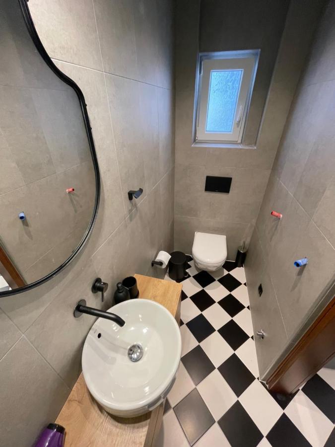 Roua Mat Apartamento Tessalónica Exterior foto
