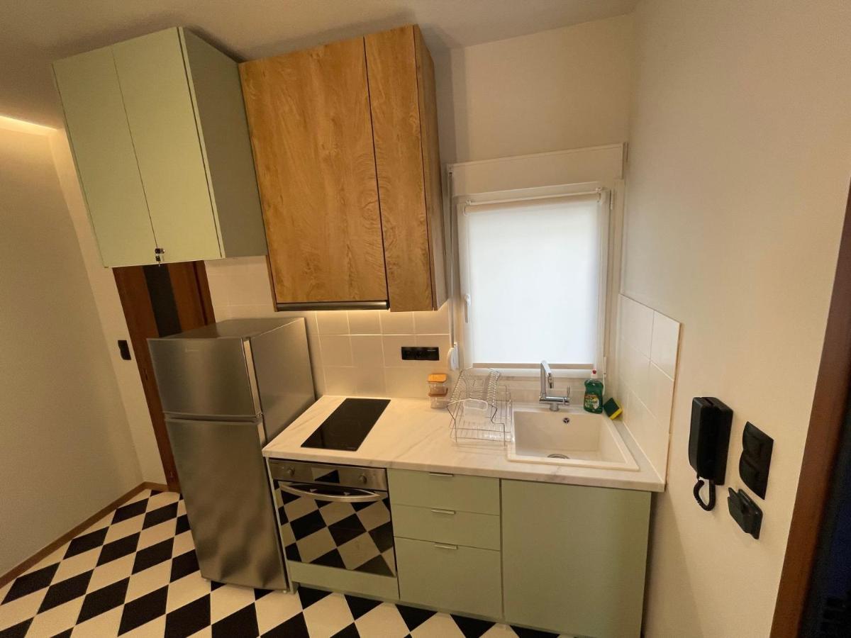 Roua Mat Apartamento Tessalónica Exterior foto